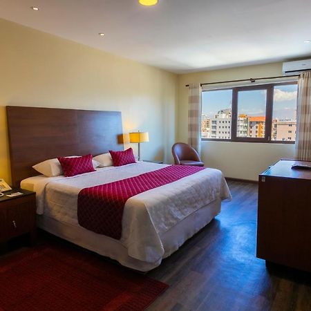 Apartasuites By Gran Hotel Cochabamba Zewnętrze zdjęcie