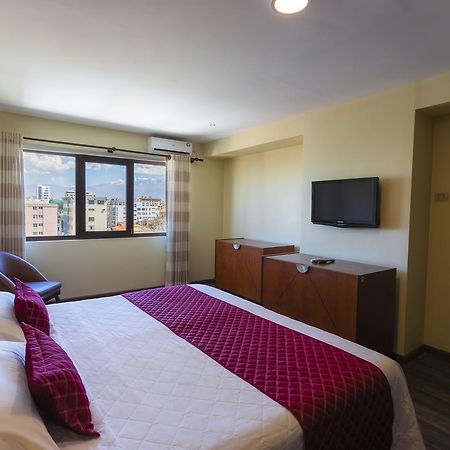 Apartasuites By Gran Hotel Cochabamba Zewnętrze zdjęcie