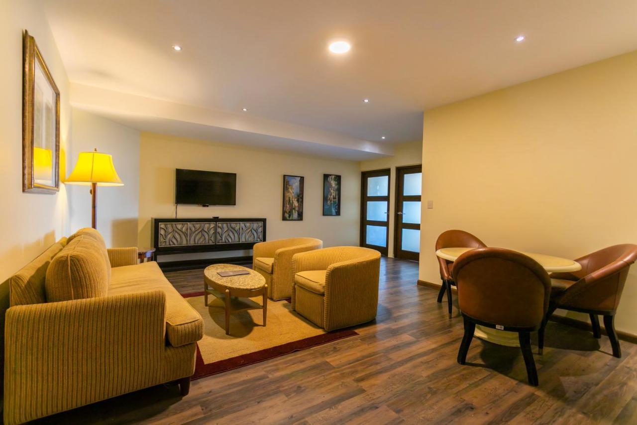 Apartasuites By Gran Hotel Cochabamba Zewnętrze zdjęcie